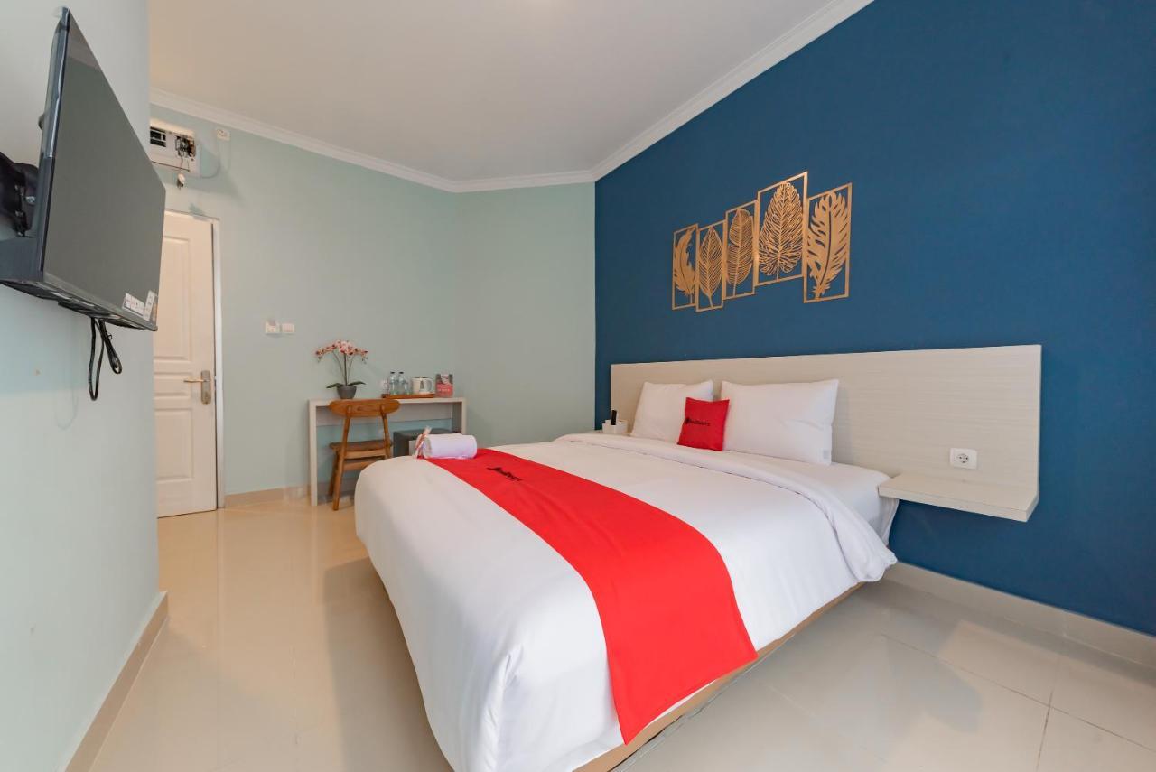 Reddoorz Plus Near Surapati Core Bandung Kültér fotó